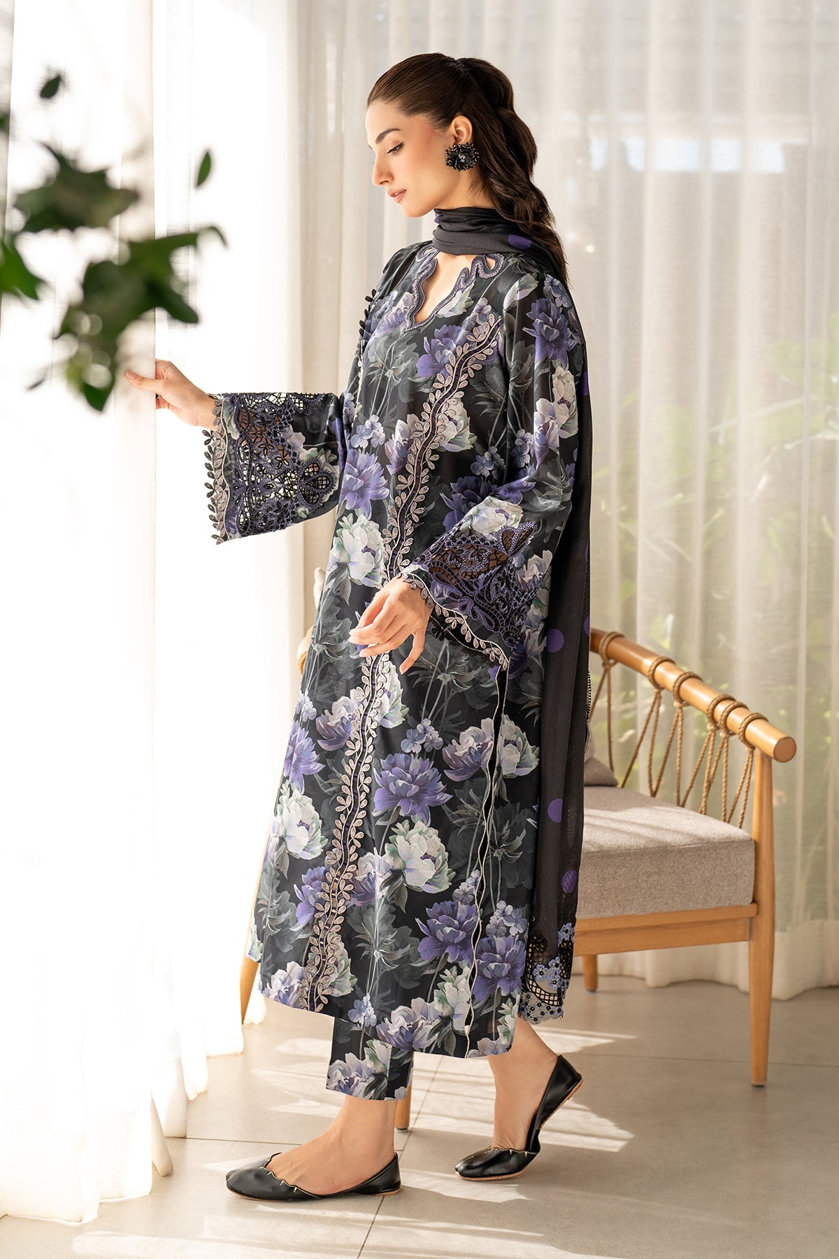 EMBROIDERED PRINTED LAWN SF-4093