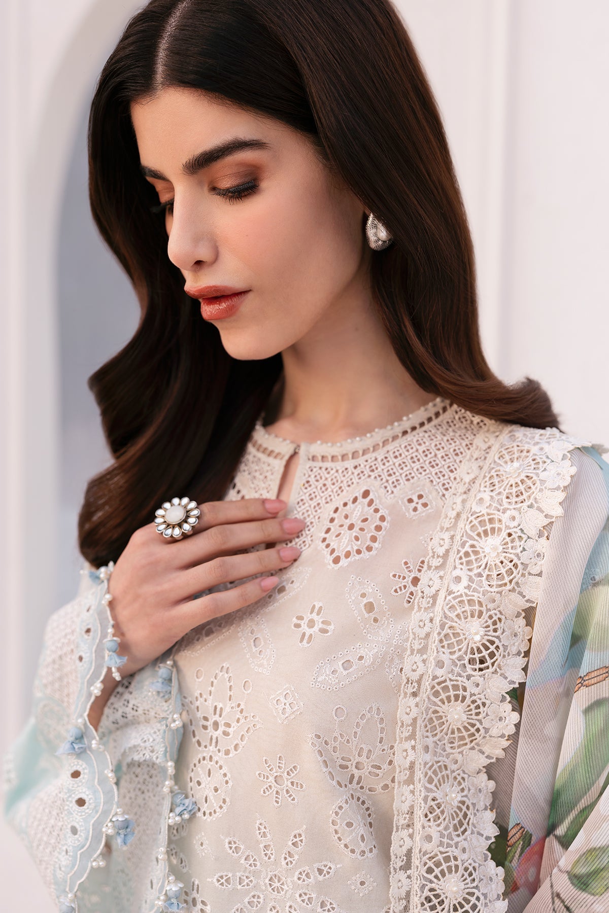 EMBROIDERED LAWN UF-4185