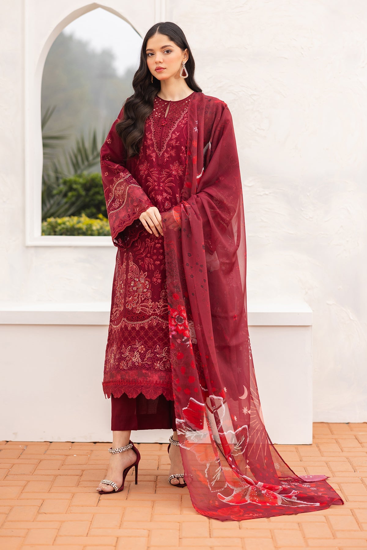 EMBROIDERED PRINTED LAWN UF-4150