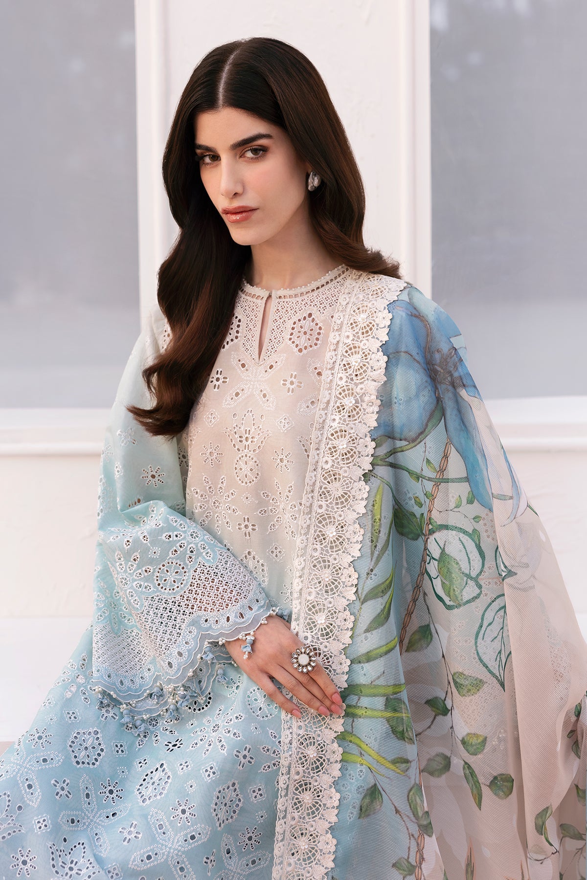 EMBROIDERED LAWN UF-4185