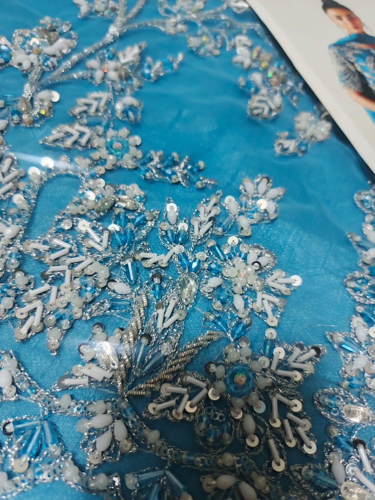 Sara Rohale Asghar – Zumrud Ayin Style