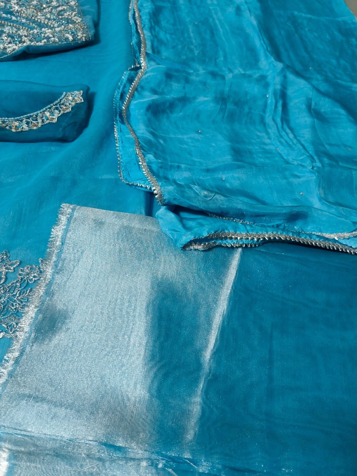 Sara Rohale Asghar – Zumrud Ayin Style