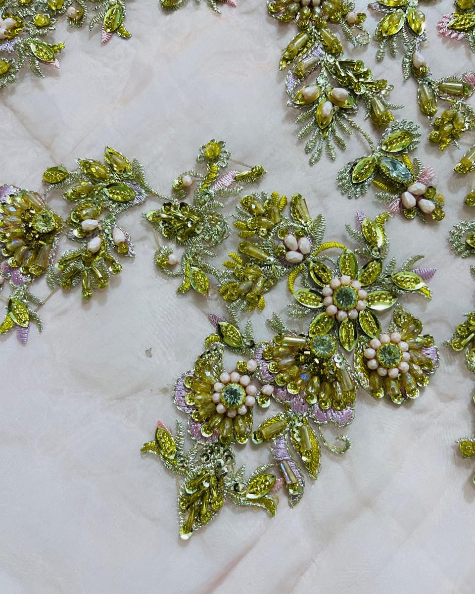 Faiza Saqlain – Mahveen Style
