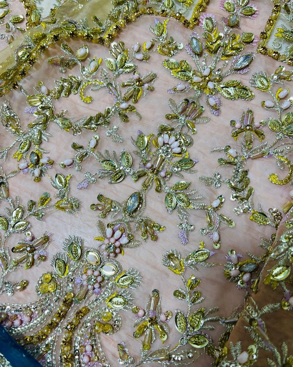 Faiza Saqlain – Mahveen Style