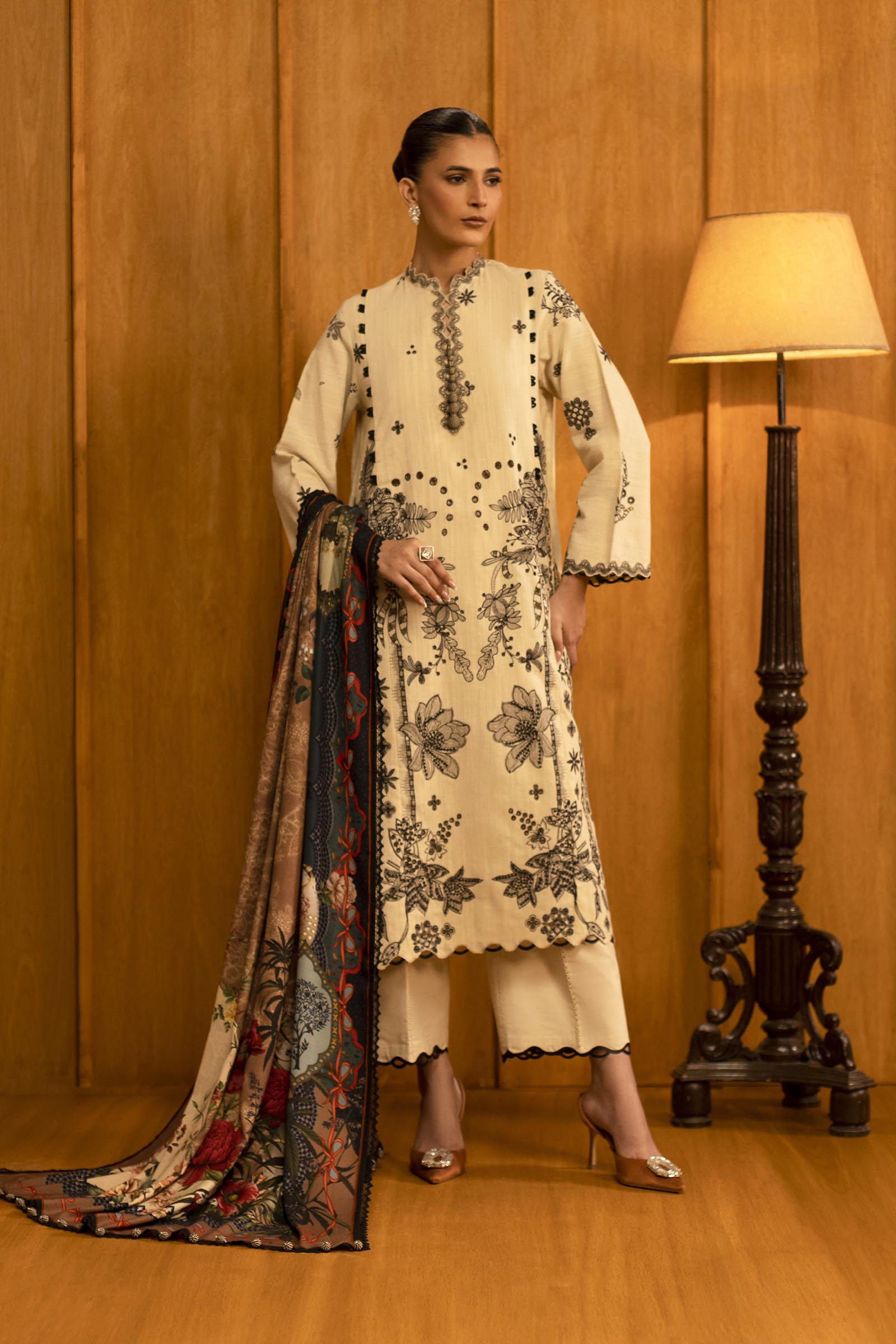 Unstitched Slub Muzlin 3 Piece Suit