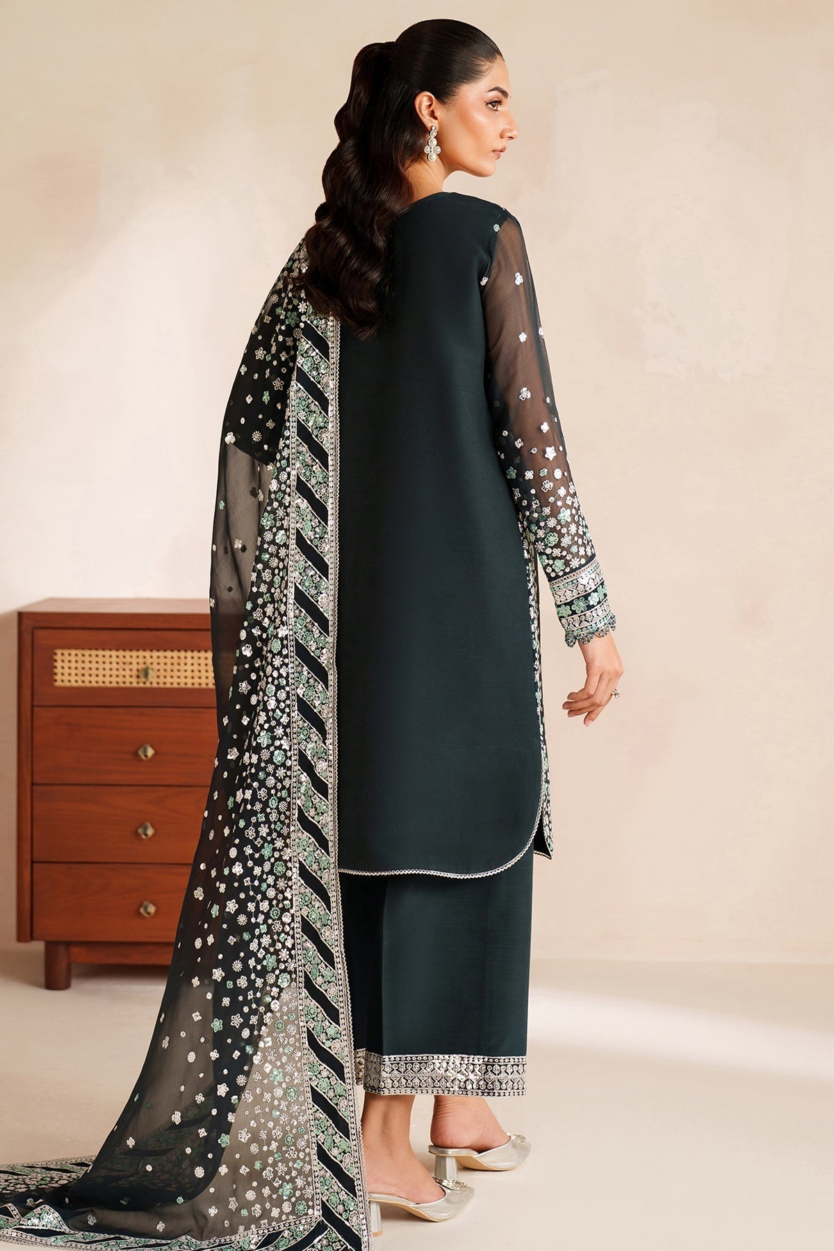 Farasha – Dawn Mist Style