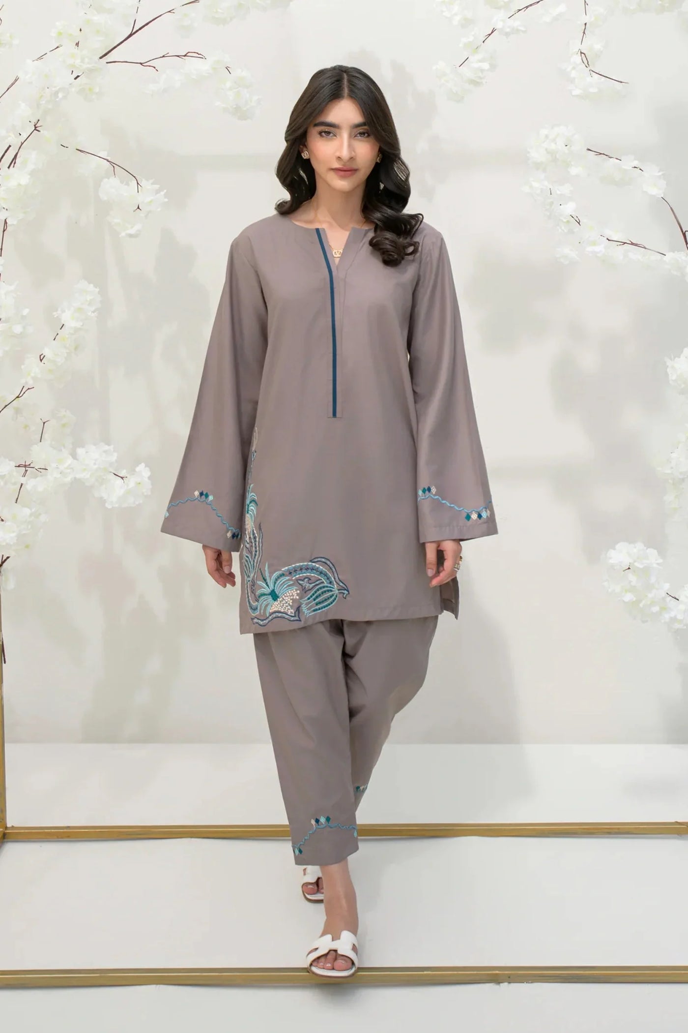 https://cdn.shopify.com/s/files/1/0645/9568/9628/files/5_307575a8-f366-46d3-a5c6-5dcff4a964e9.webp?v=1777010615