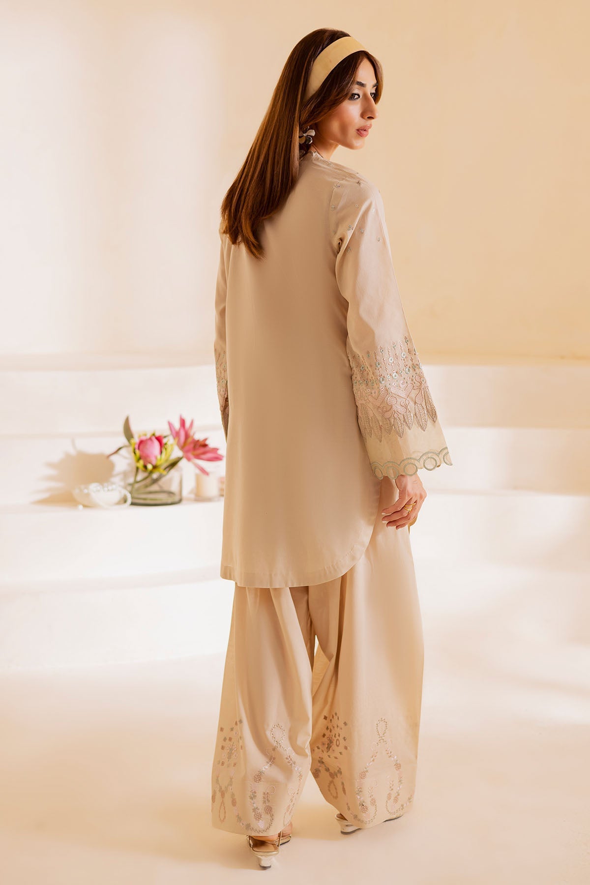 https://cdn.shopify.com/s/files/1/0551/9487/8152/files/5_2ebfd36f-b9a3-4c2c-8ce2-4e970701e49f.jpg?v=1752050533