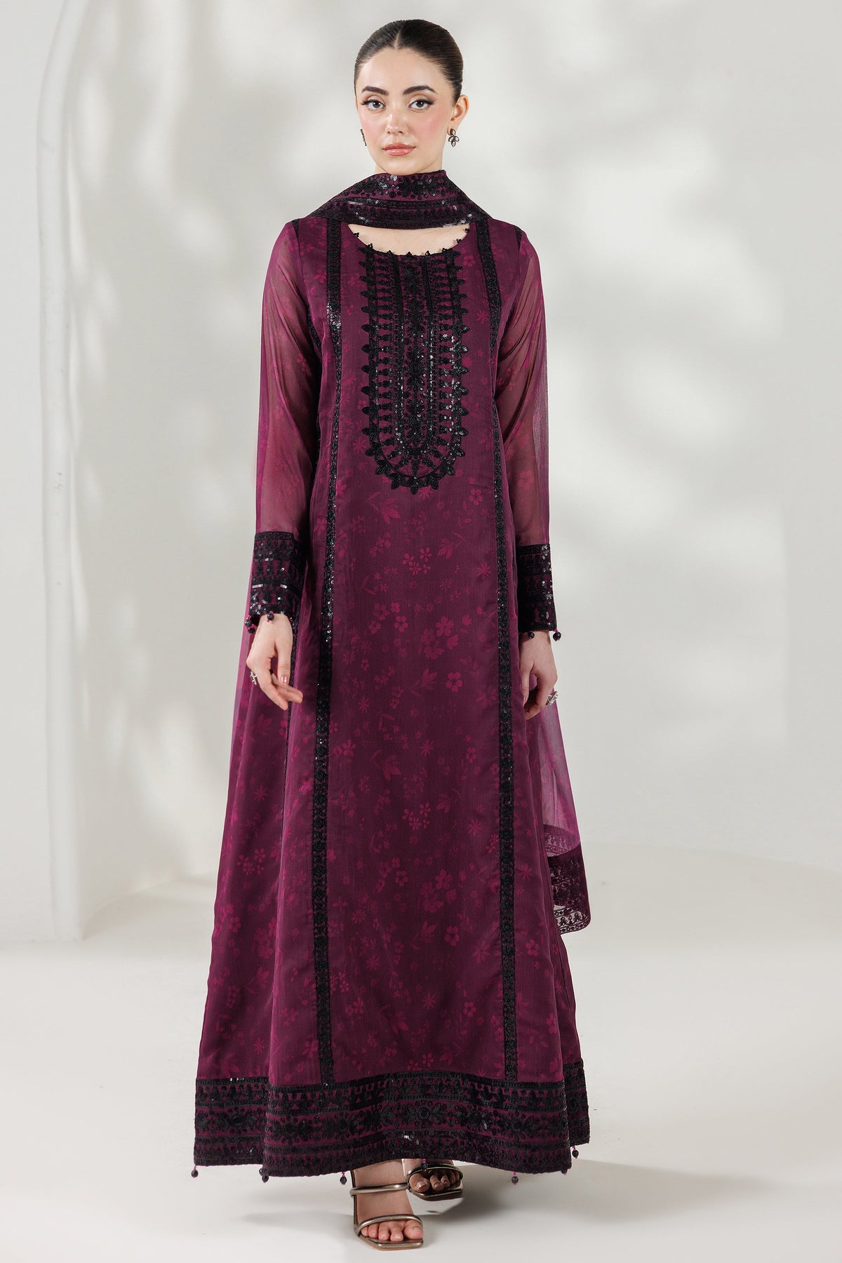 Farasha – Violet Eclips Style