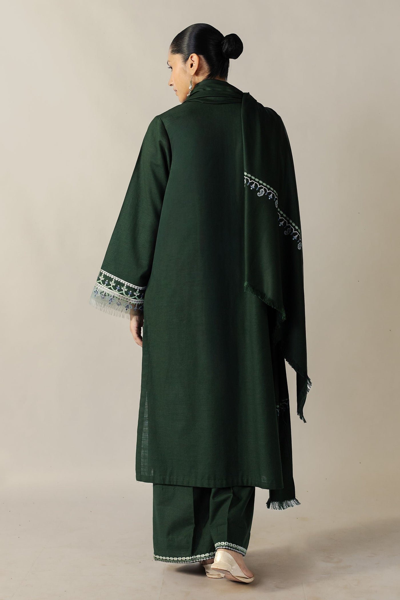 https://cdn.shopify.com/s/files/1/0340/8376/6405/files/5_cd8a9f51-6f7d-4d79-af6f-3e6a33310fd9.jpg?v=1761652184