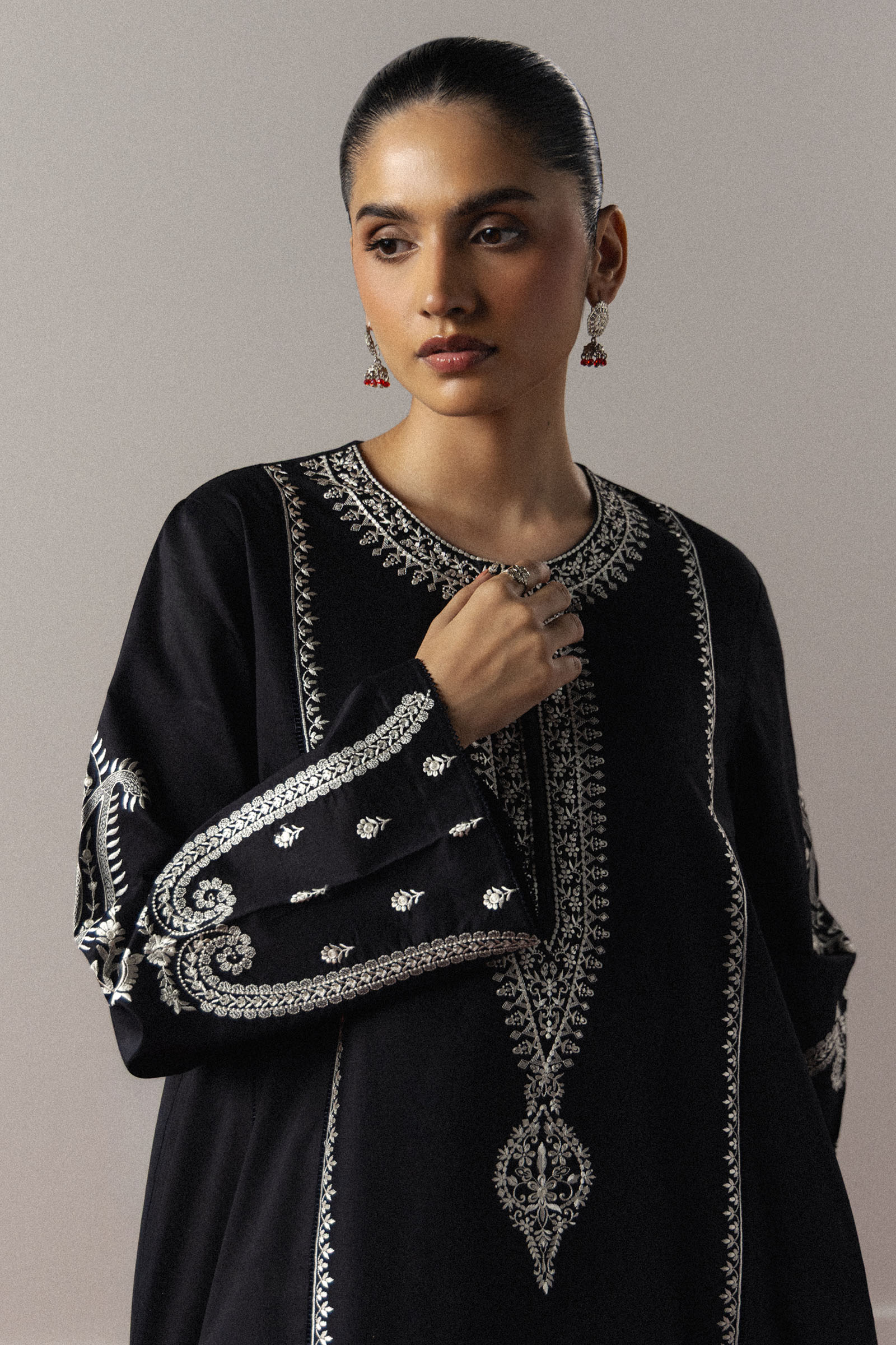 INAYA