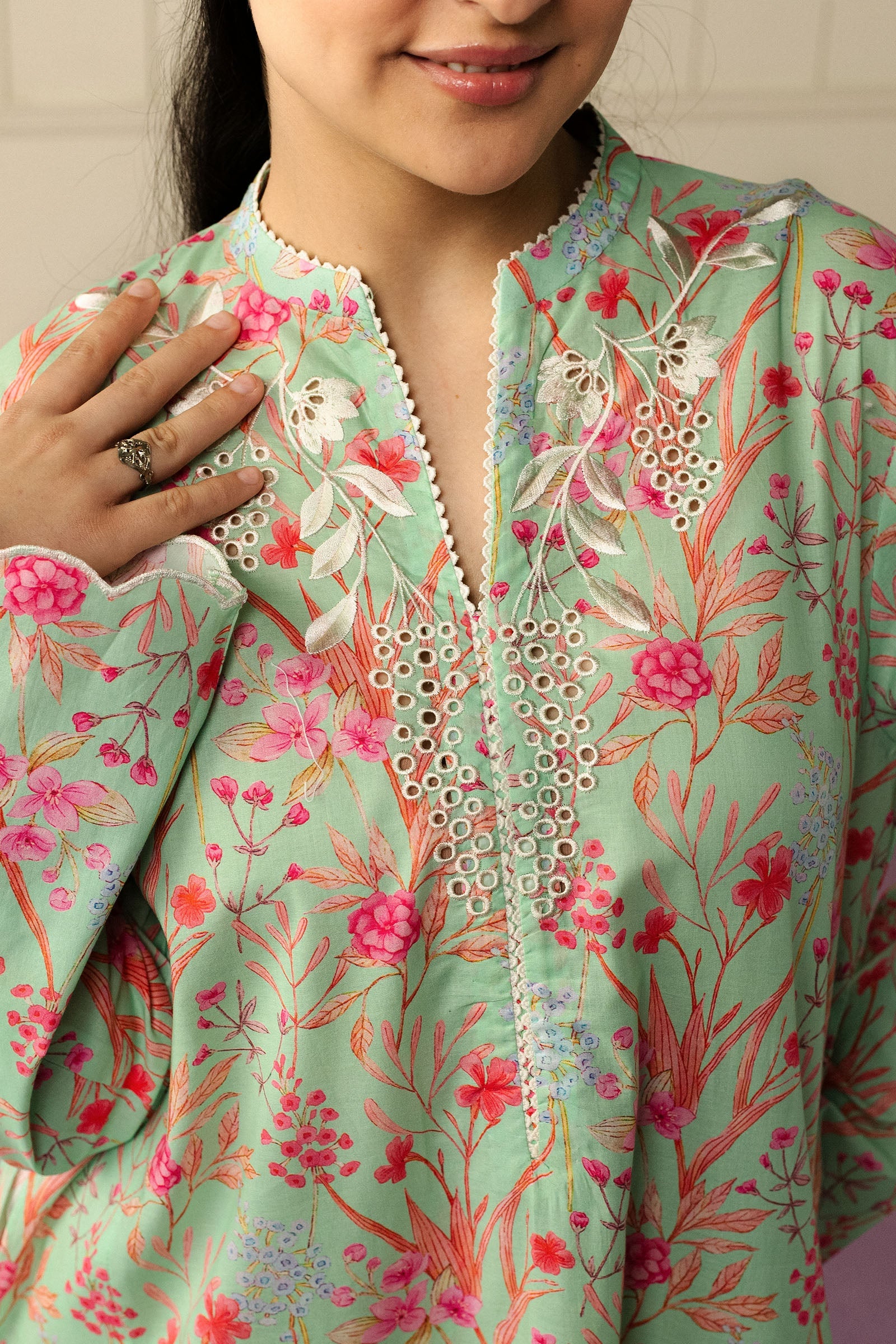 Lace Loop