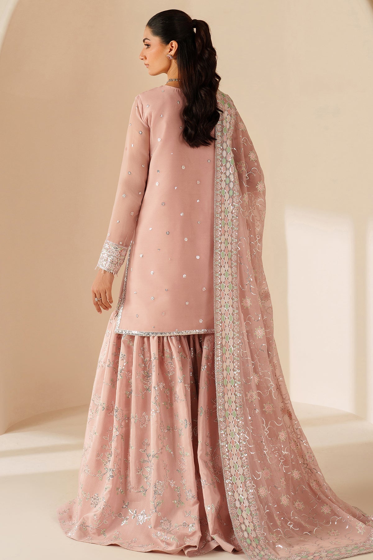 Farasha – Serene Petal Style