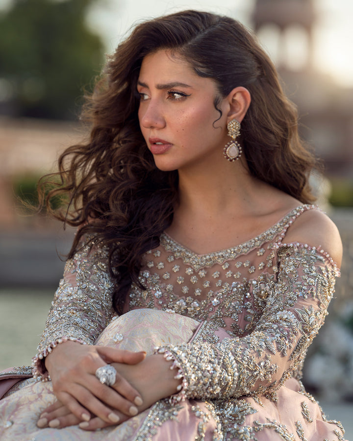 Faiza Saqlain – Aysana Style