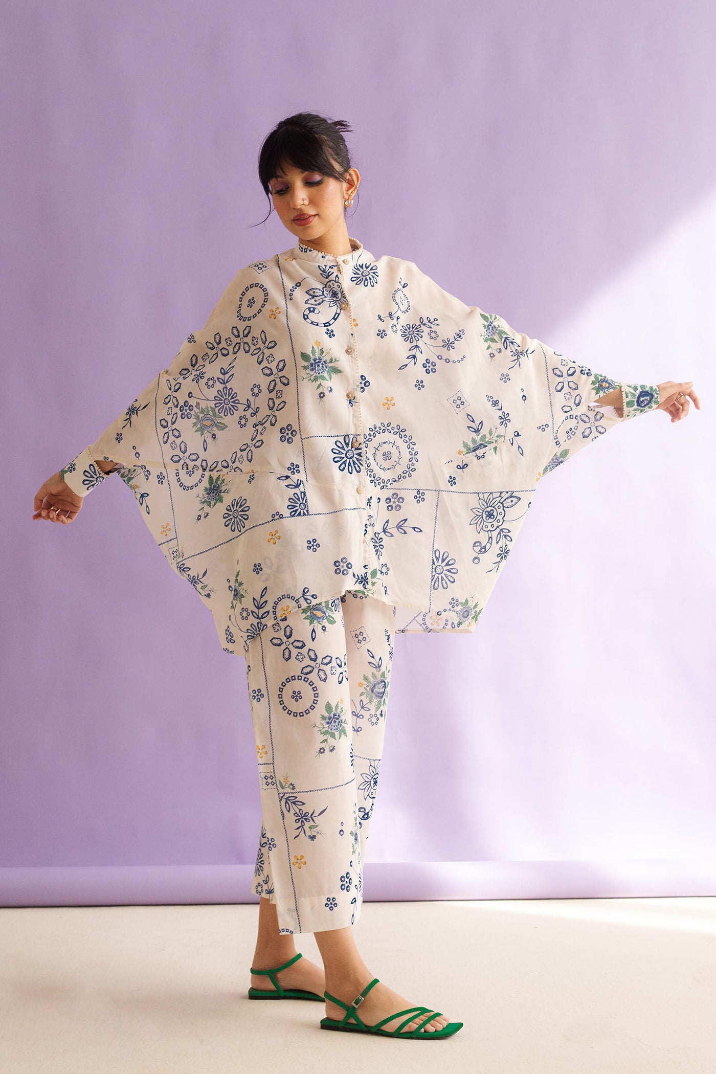 https://cdn.shopify.com/s/files/1/0886/3957/0230/files/5_e762b124-cef1-4444-90da-b6f28d610efc.jpg?v=1745237074