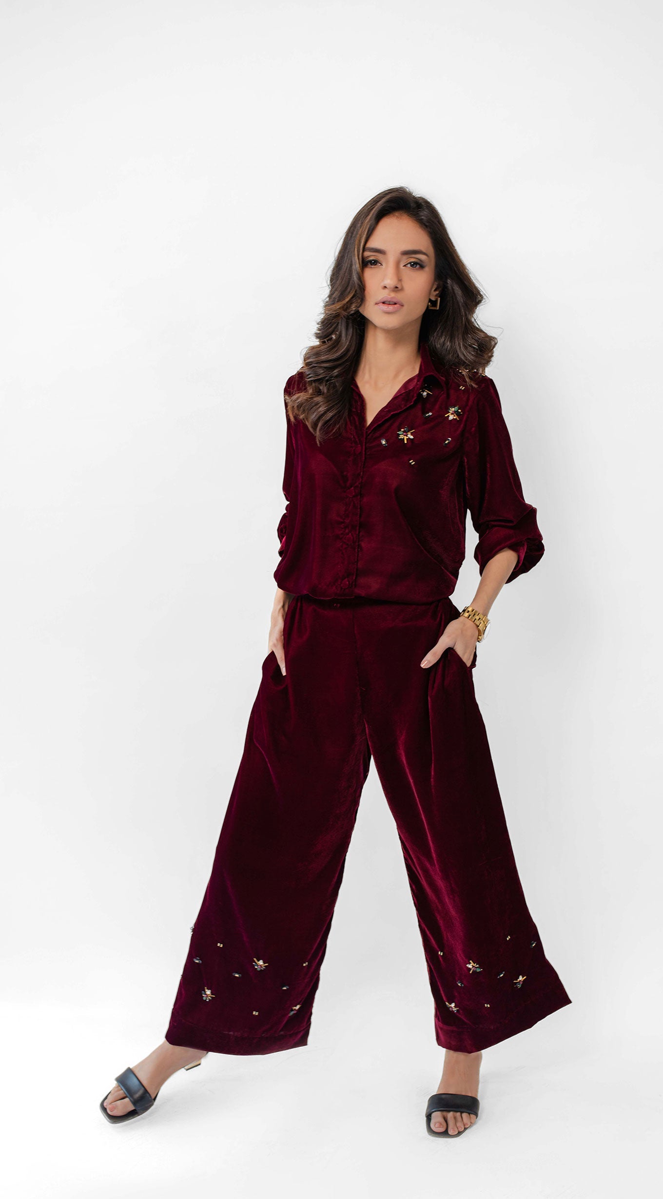https://cdn.shopify.com/s/files/1/0654/4313/5706/files/5_098ac0d0-5ff5-478e-833d-c2d27566d207.jpg?v=1701966571