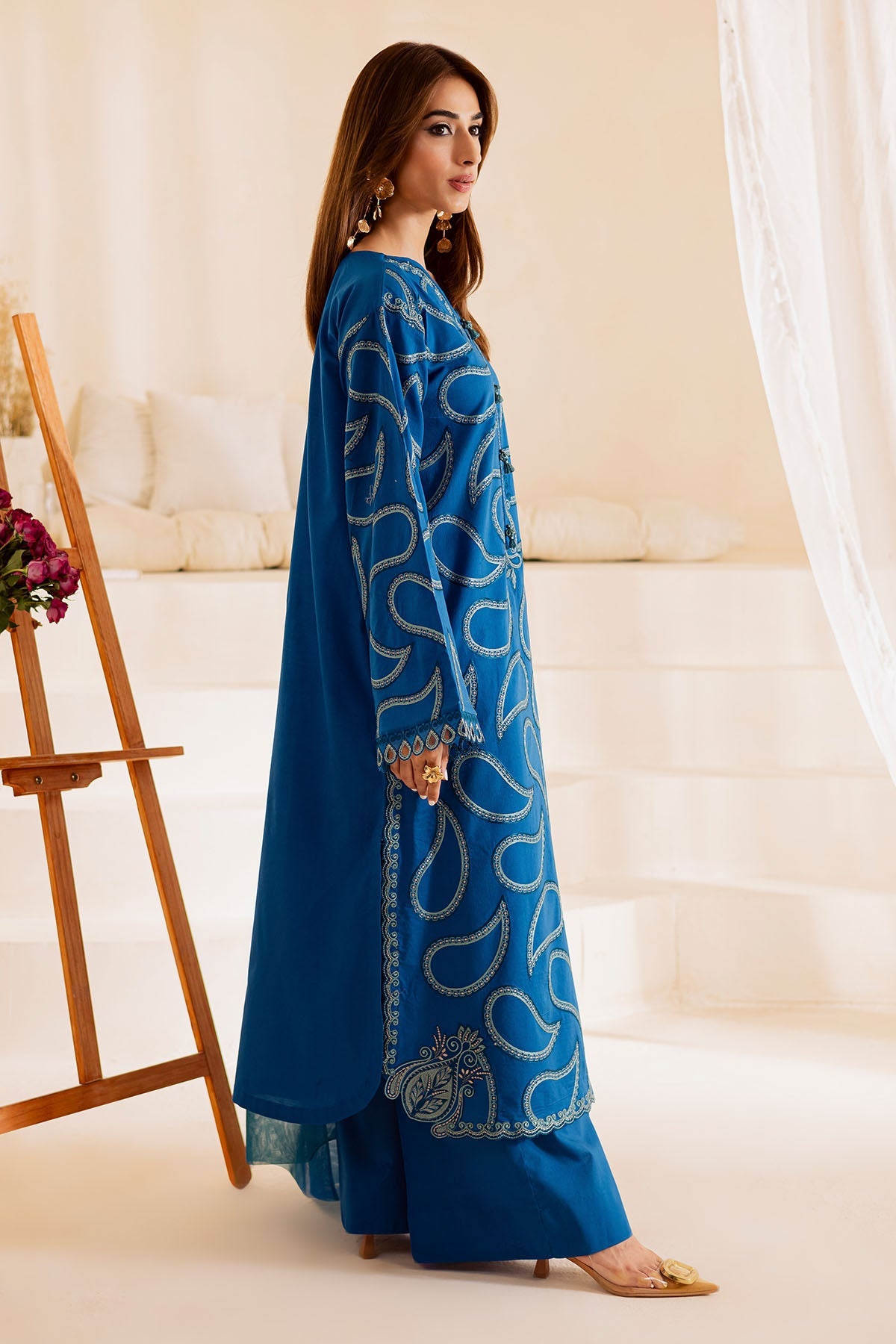 https://cdn.shopify.com/s/files/1/0551/9487/8152/files/5_b709f51a-b1f2-49bc-bc7d-f38d5b211d7a.jpg?v=1752051097