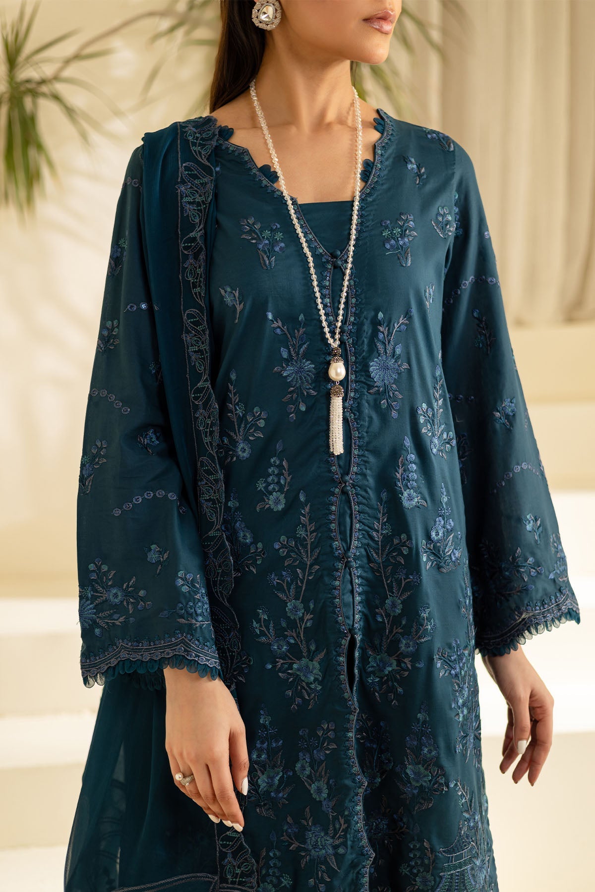 https://cdn.shopify.com/s/files/1/0551/9487/8152/files/5_b12a1703-5cf7-4607-b10d-7192fa066582.jpg?v=1751313402