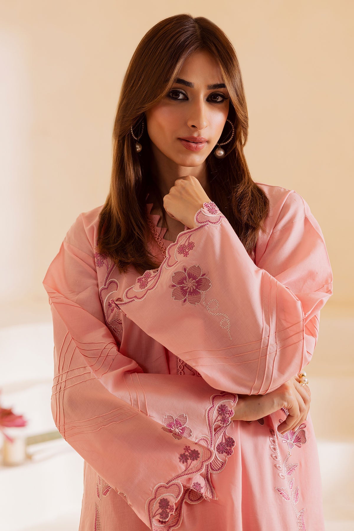 https://cdn.shopify.com/s/files/1/0551/9487/8152/files/5_f84b360f-445f-482f-b0d0-662e1197086a.jpg?v=1752051227