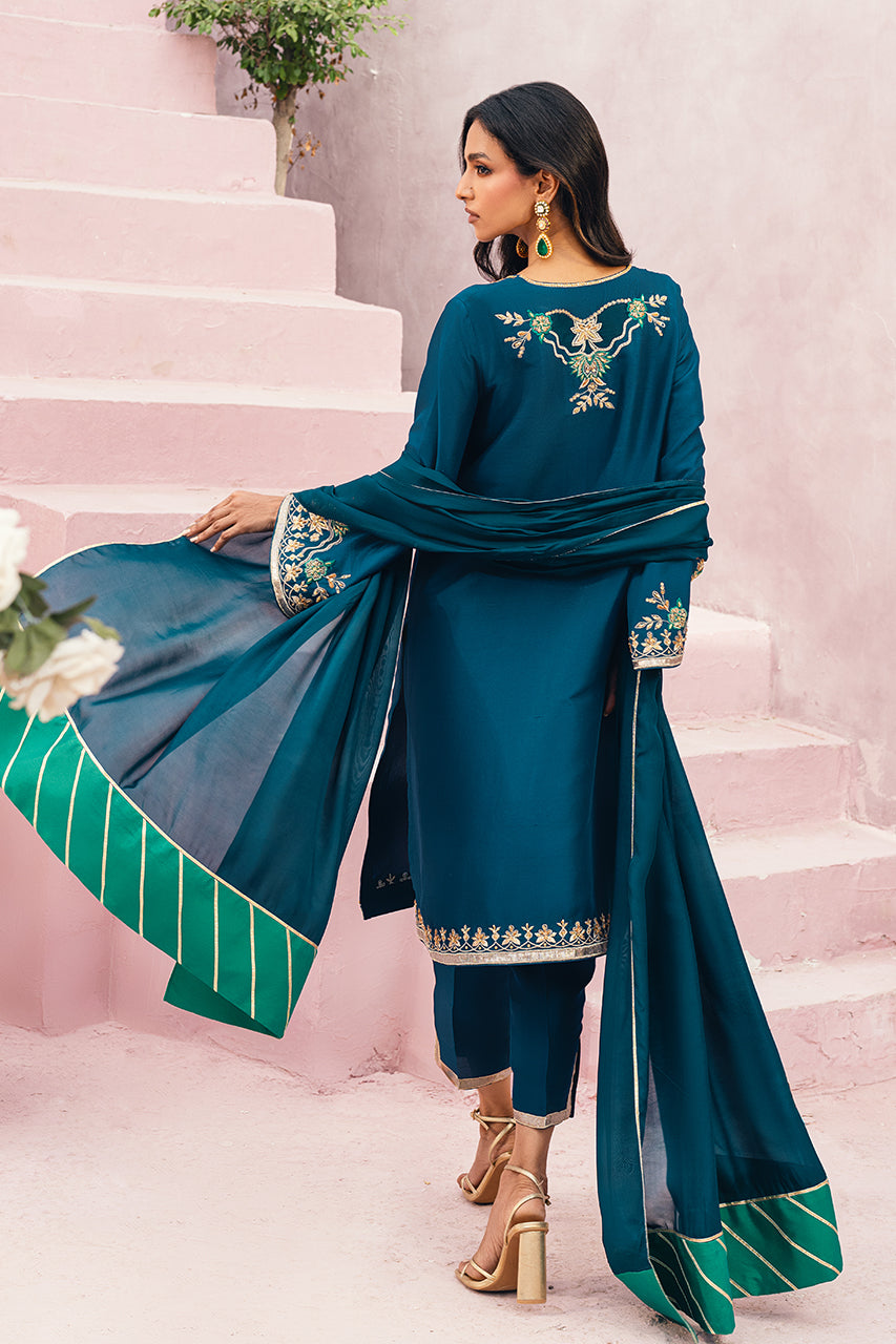 https://cdn.shopify.com/s/files/1/0612/6423/2692/files/5_3c7f652d-44ce-4a9f-969d-8e066965d22a.jpg?v=1752496698