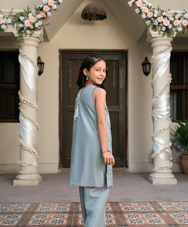 Bulbul Stitched (2-Piece)