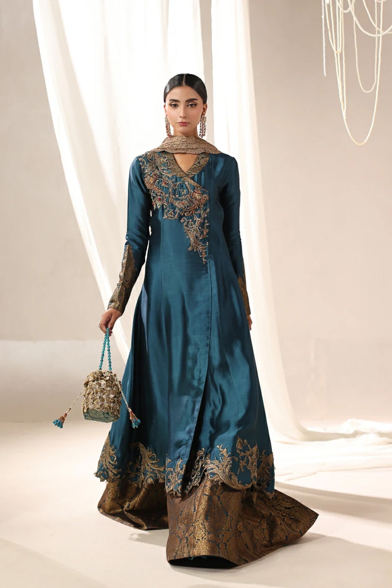 Teal Temptress