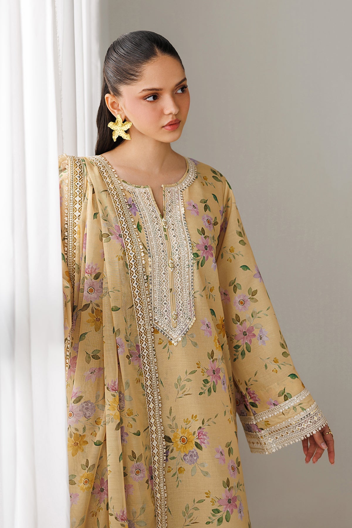 EMBROIDERED LAWN SF-4416