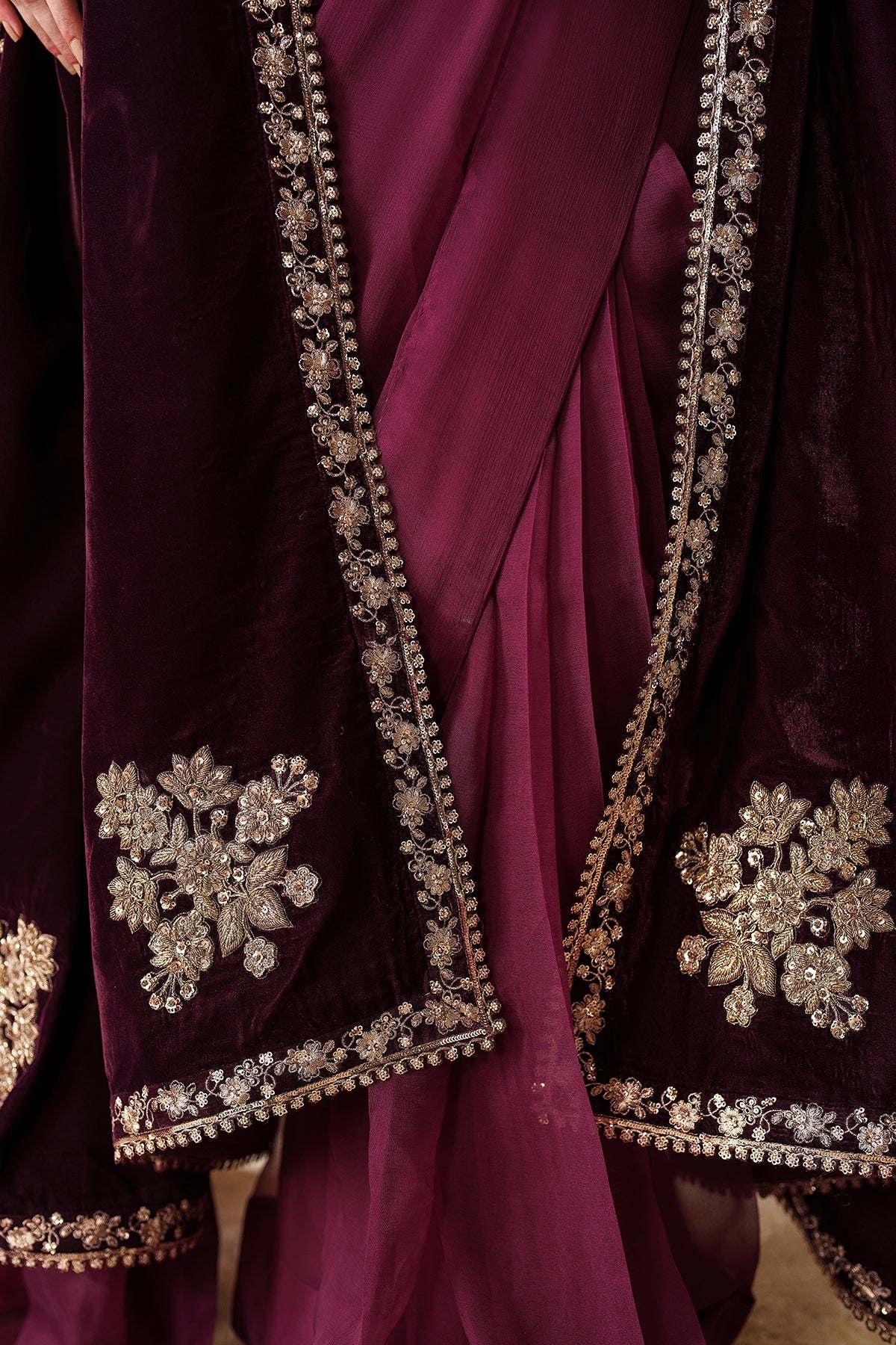 EMBROIDERED VELVET SHAWL VS-60