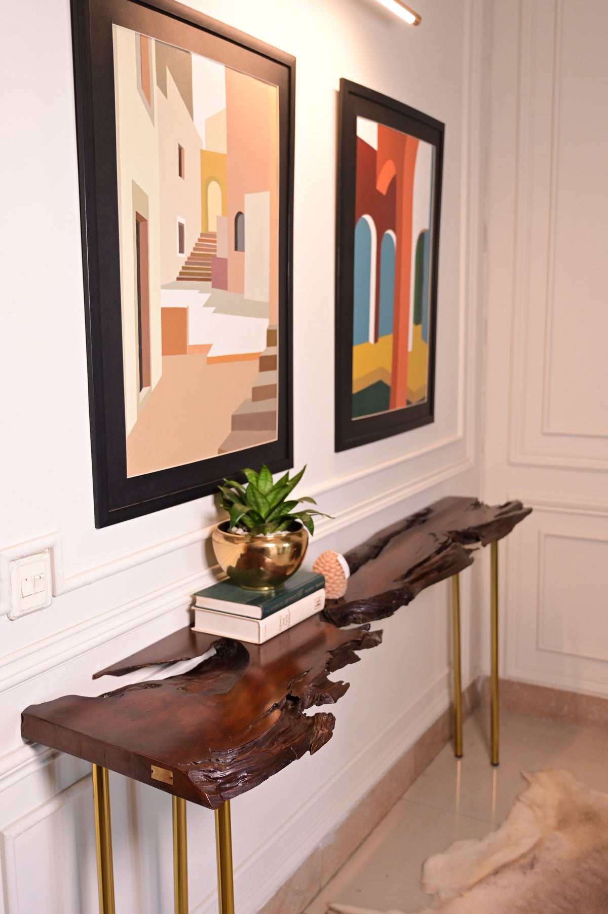 Live edge console with 5 golden stainless steel legs (Cyra)2100