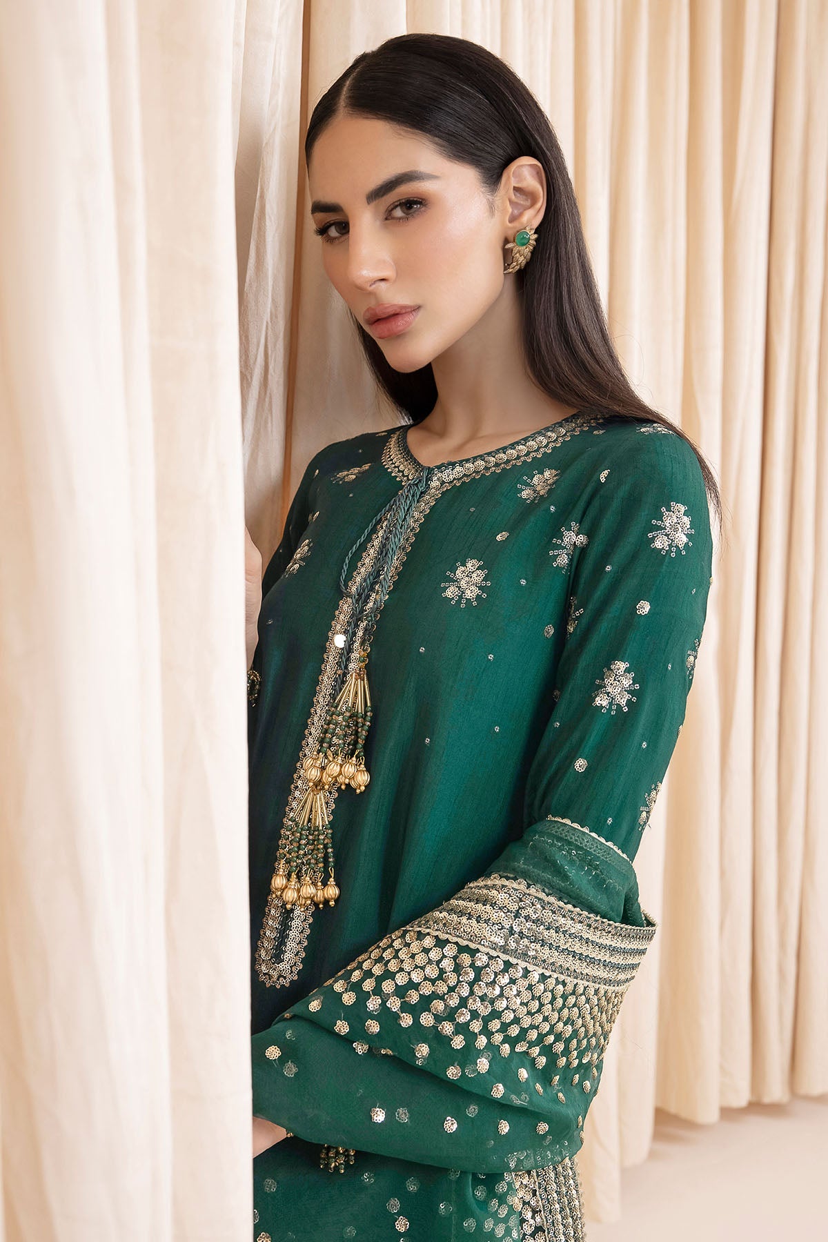 3 Piece Unstitched Embroidered Lawn Suit
