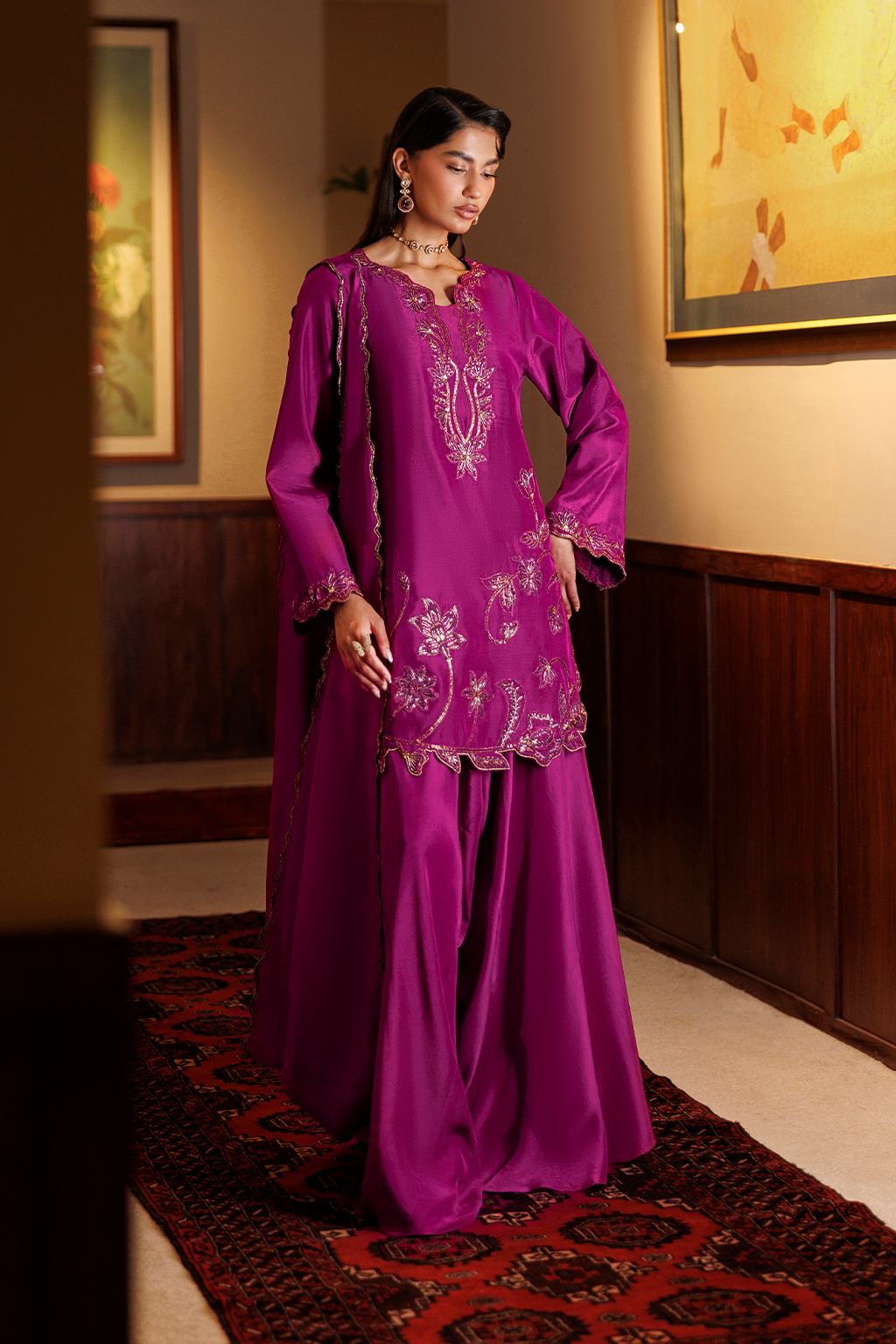 UE-722 Embroidered Ramen Silk