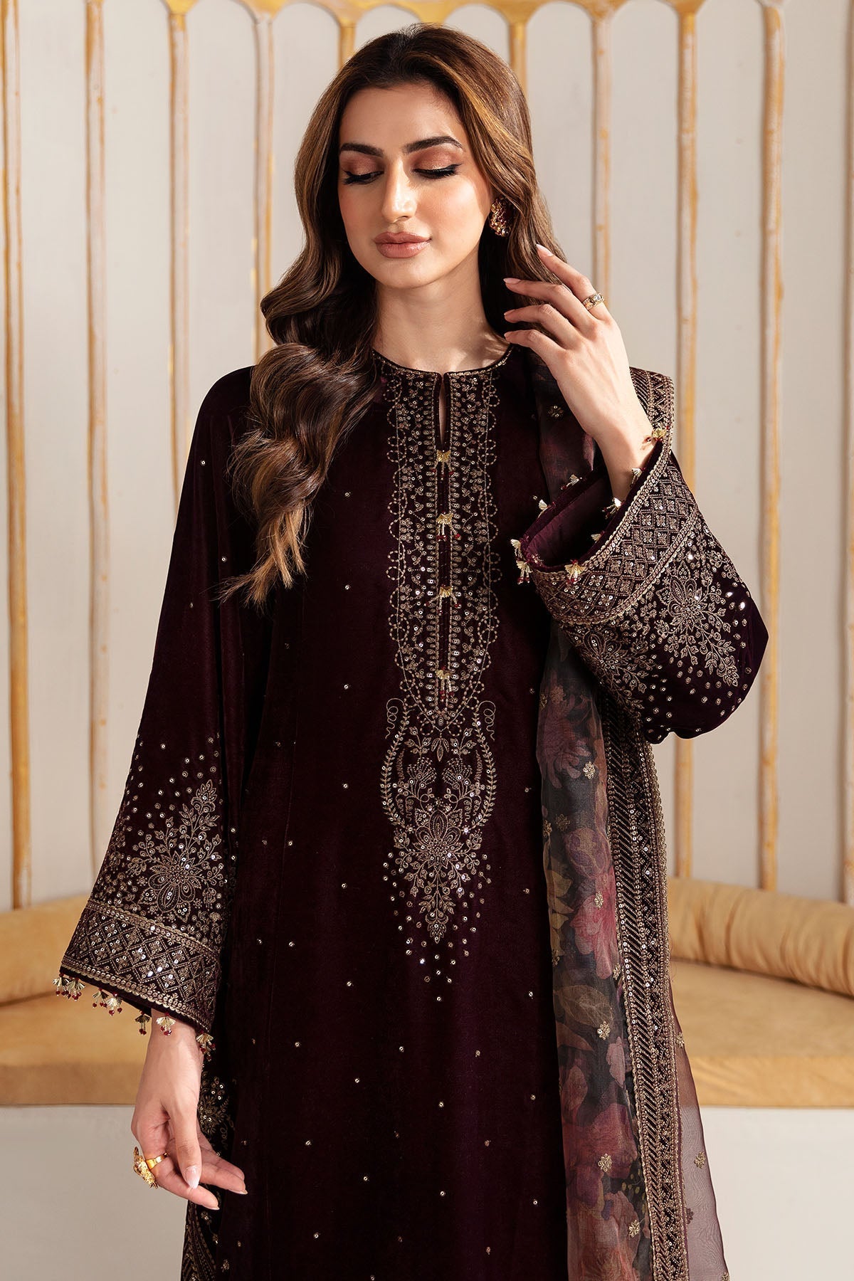 Jazmin – VF-2012 Style