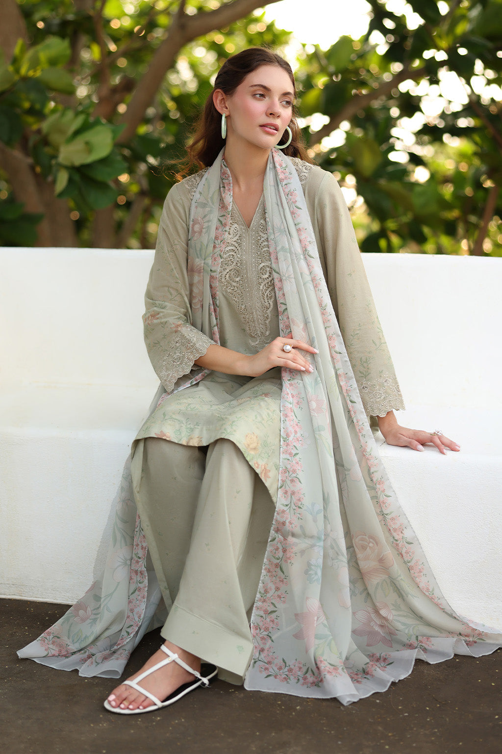 UE-490 Printed Lawn