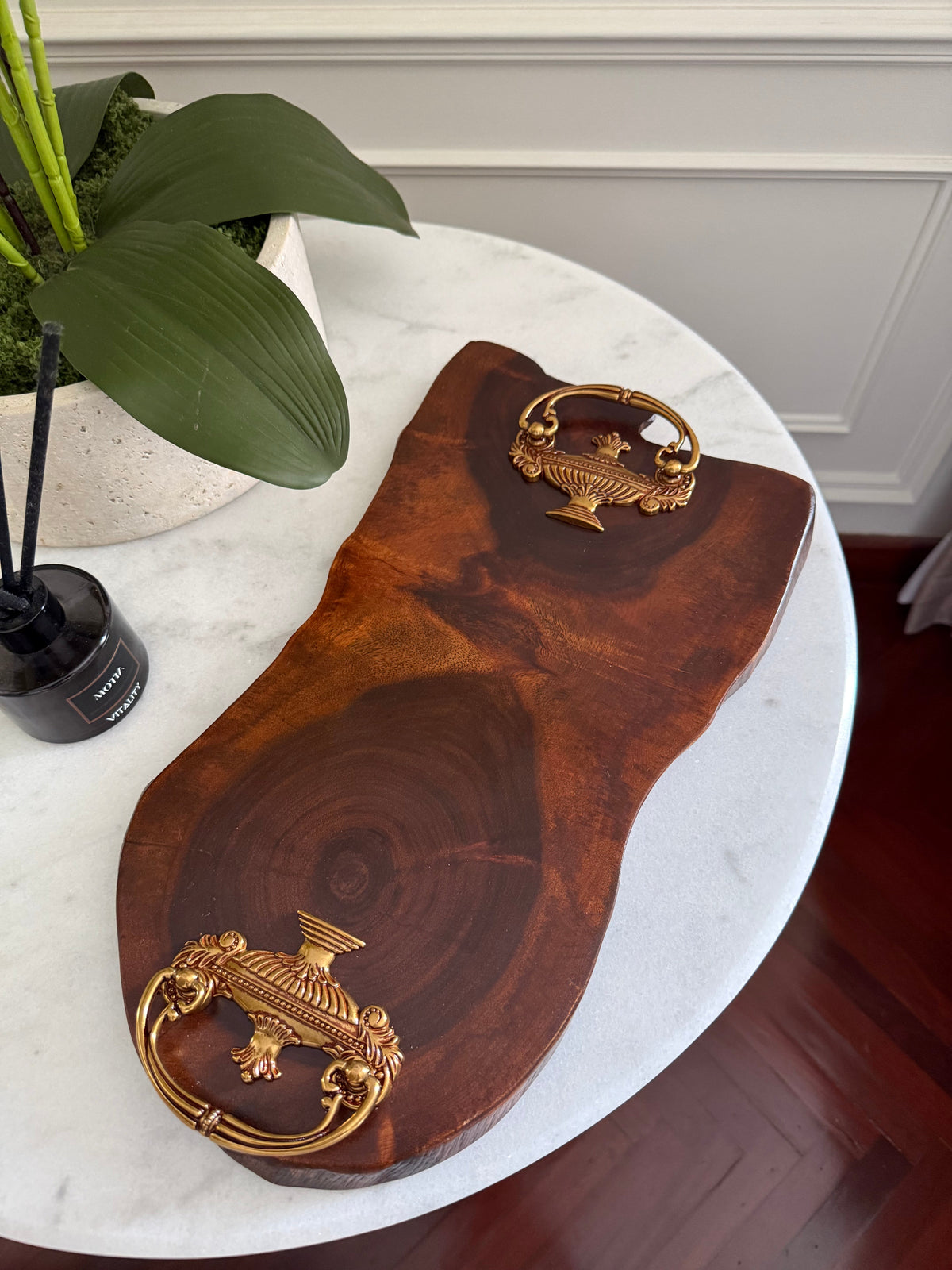 Italian knob Tray/ Platter 425 Cyra