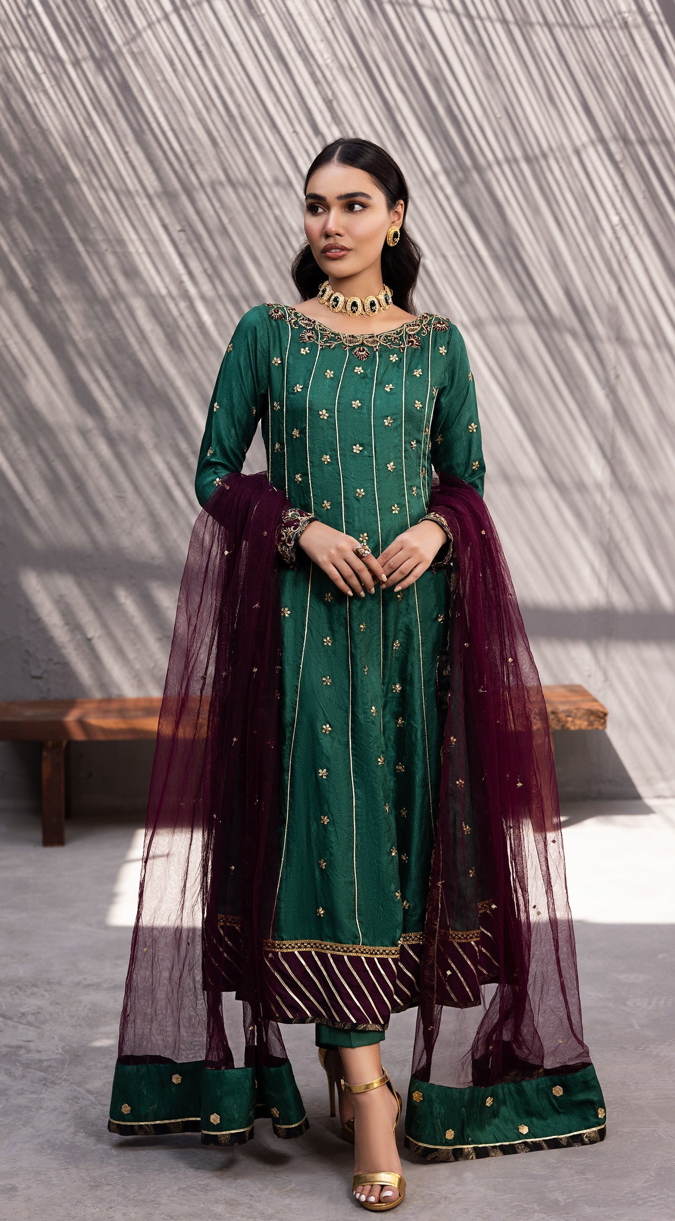 Nia Peshwas