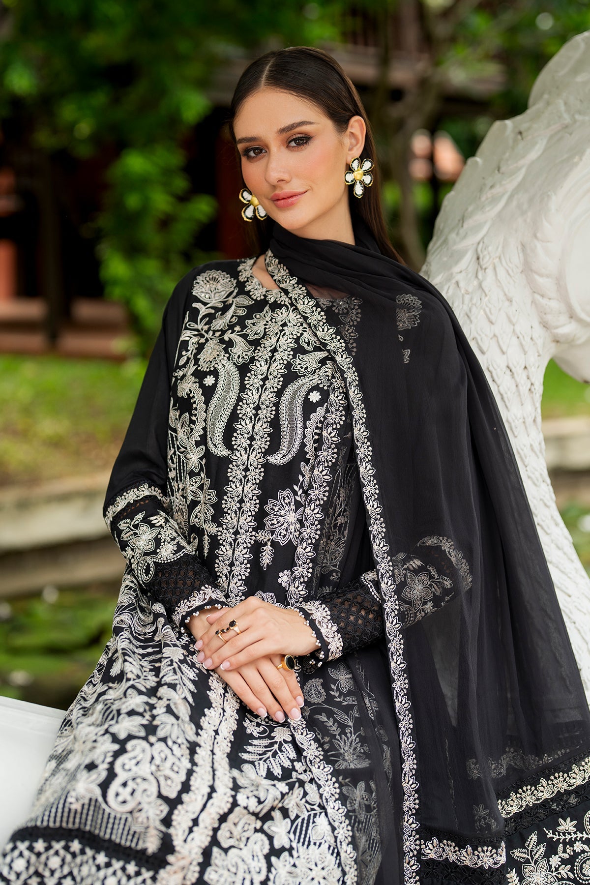 EMBROIDERED LAWN UF-4197
