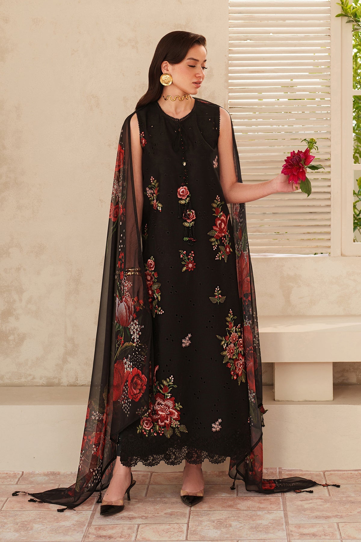 EMBROIDERED LAWN UF-4399