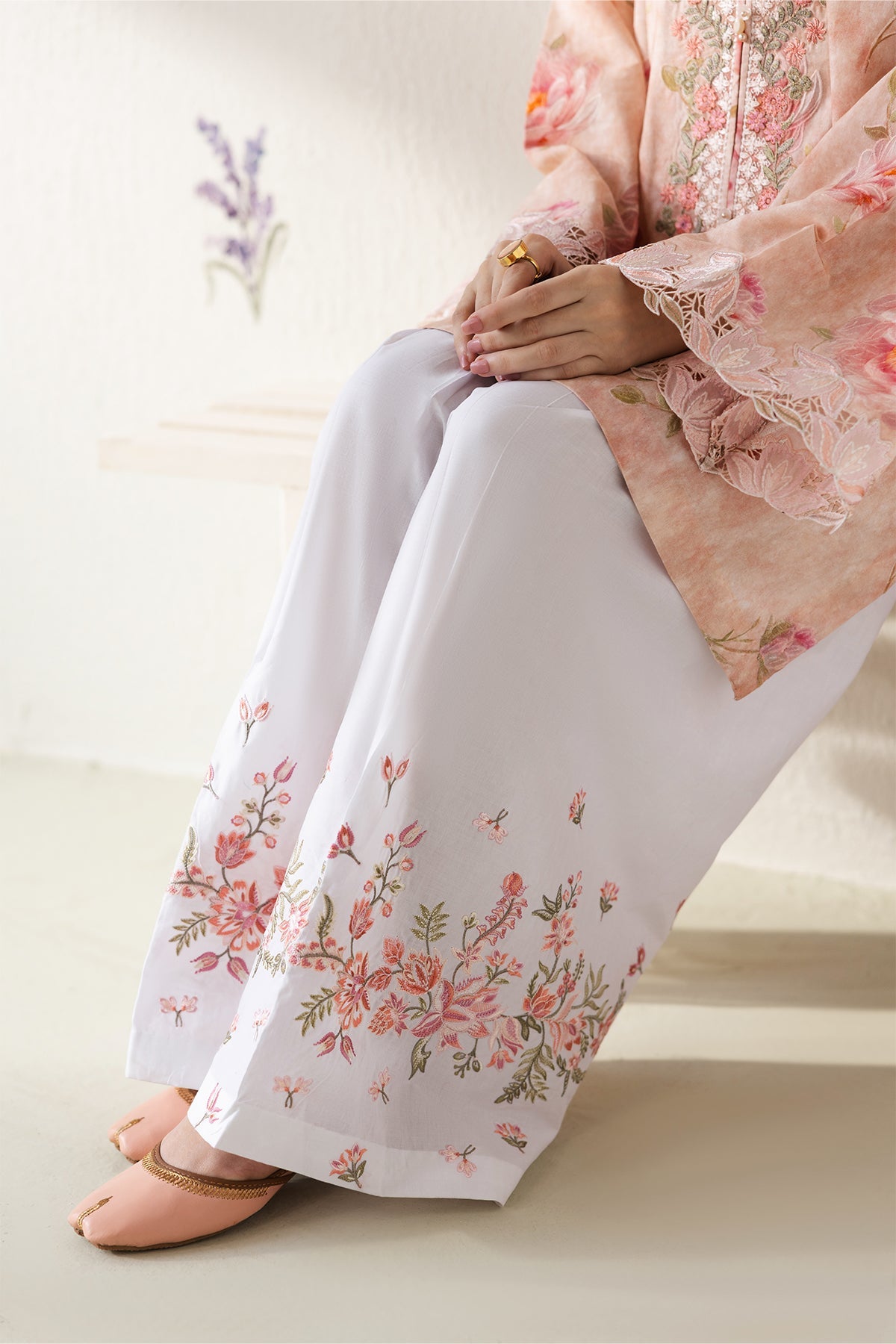 EMBROIDERED LAWN UF-4427