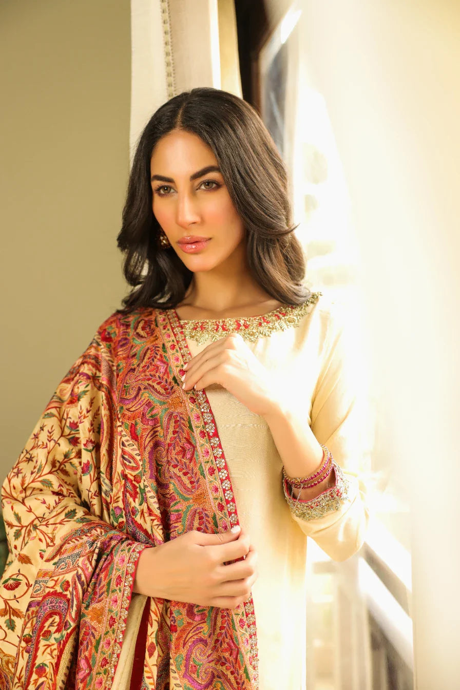 https://cdn.shopify.com/s/files/1/0790/0672/8441/files/696_ghazal-1-4.webp?v=1767397738