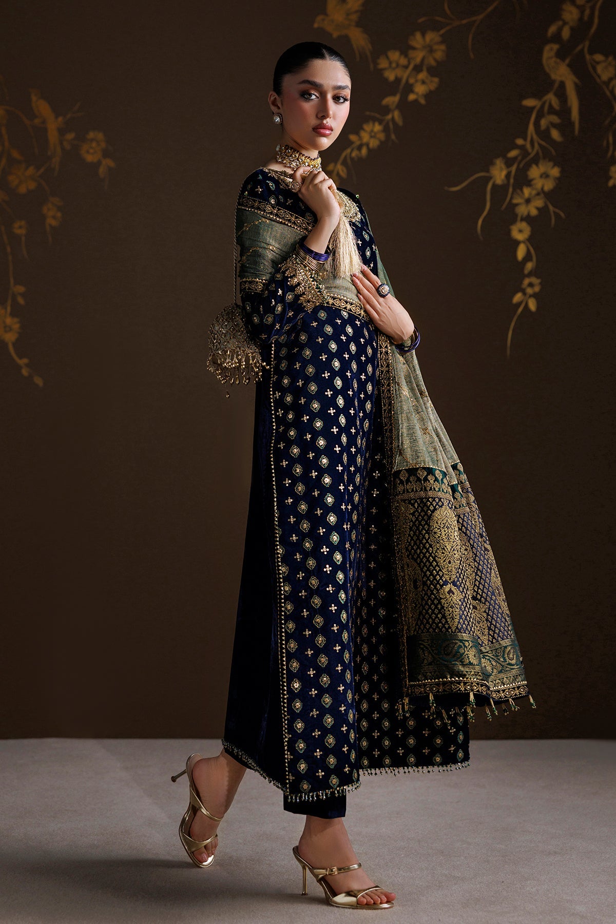 EMBROIDERED VELVET SF-4551