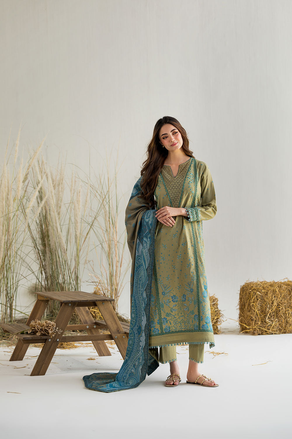 Design 6B Winter Edit Vol.1 '25 Unstitched