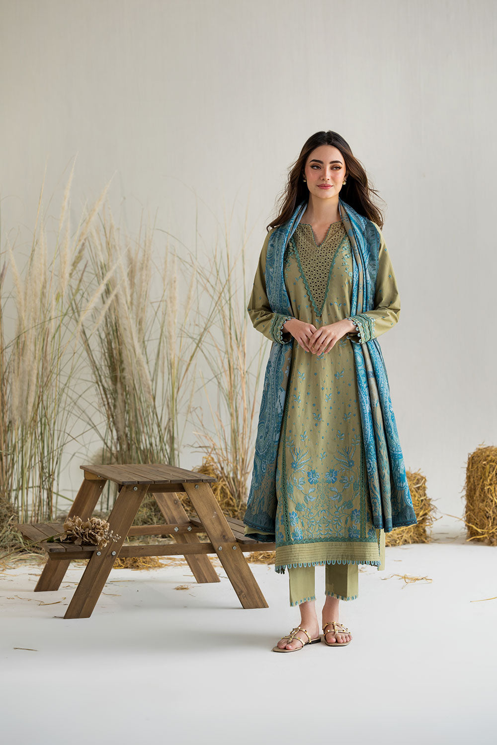 Design 6B Winter Edit Vol.1 '25 Unstitched