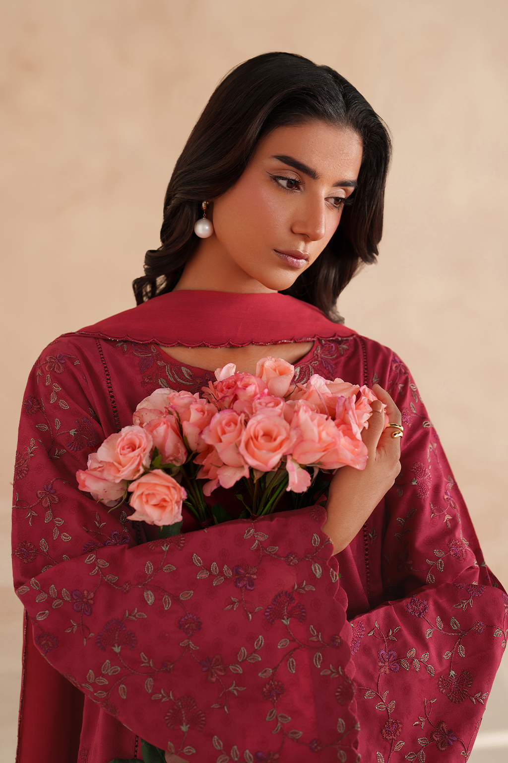UE-596 Embroidered Lawn