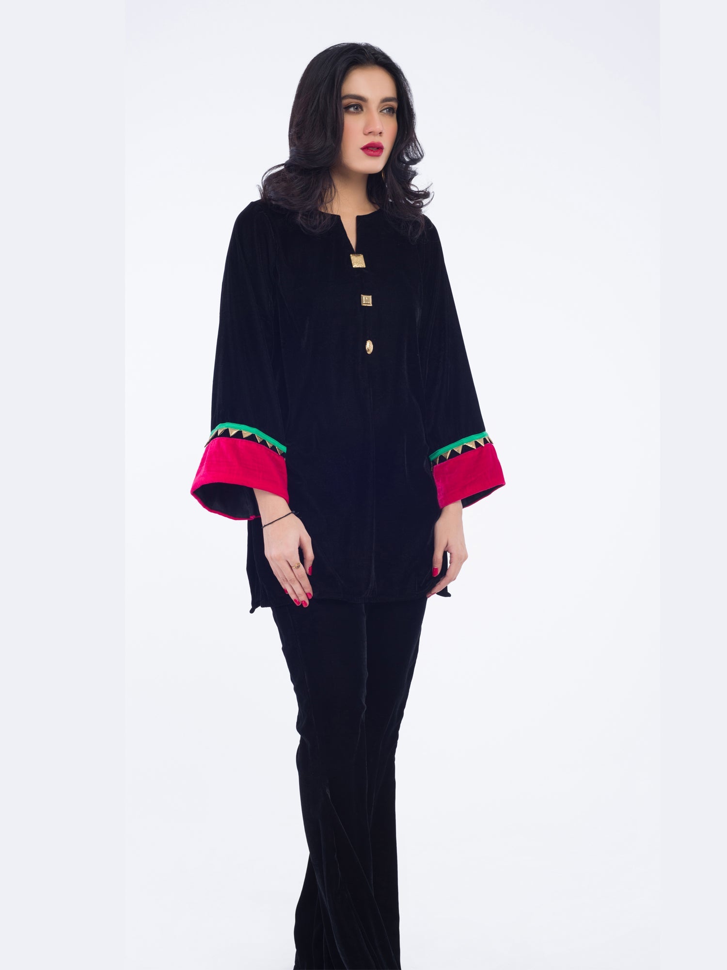 https://cdn.shopify.com/s/files/1/0654/4313/5706/products/6.jpg?v=1656747175