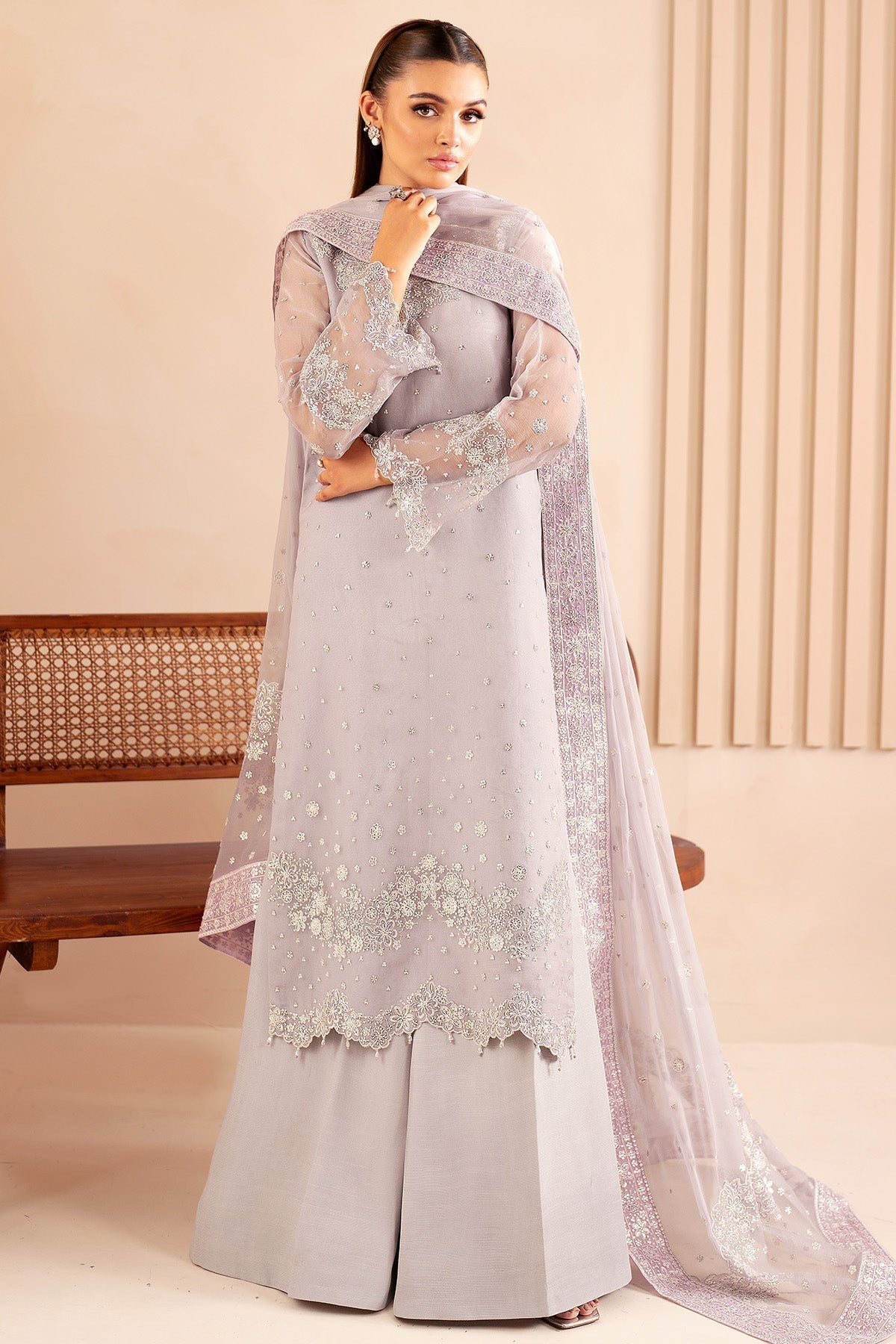 Farasha – Vivid Style