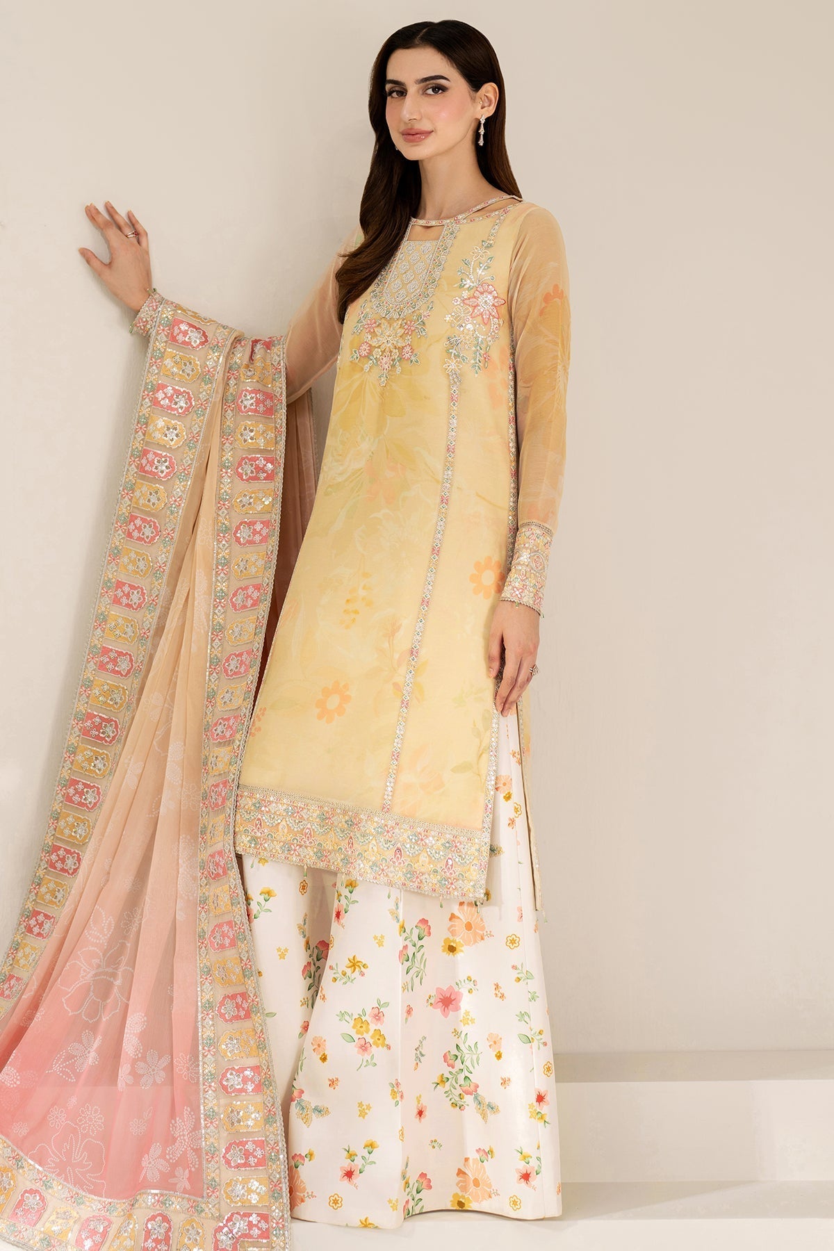 Farasha – Floral Ray Style