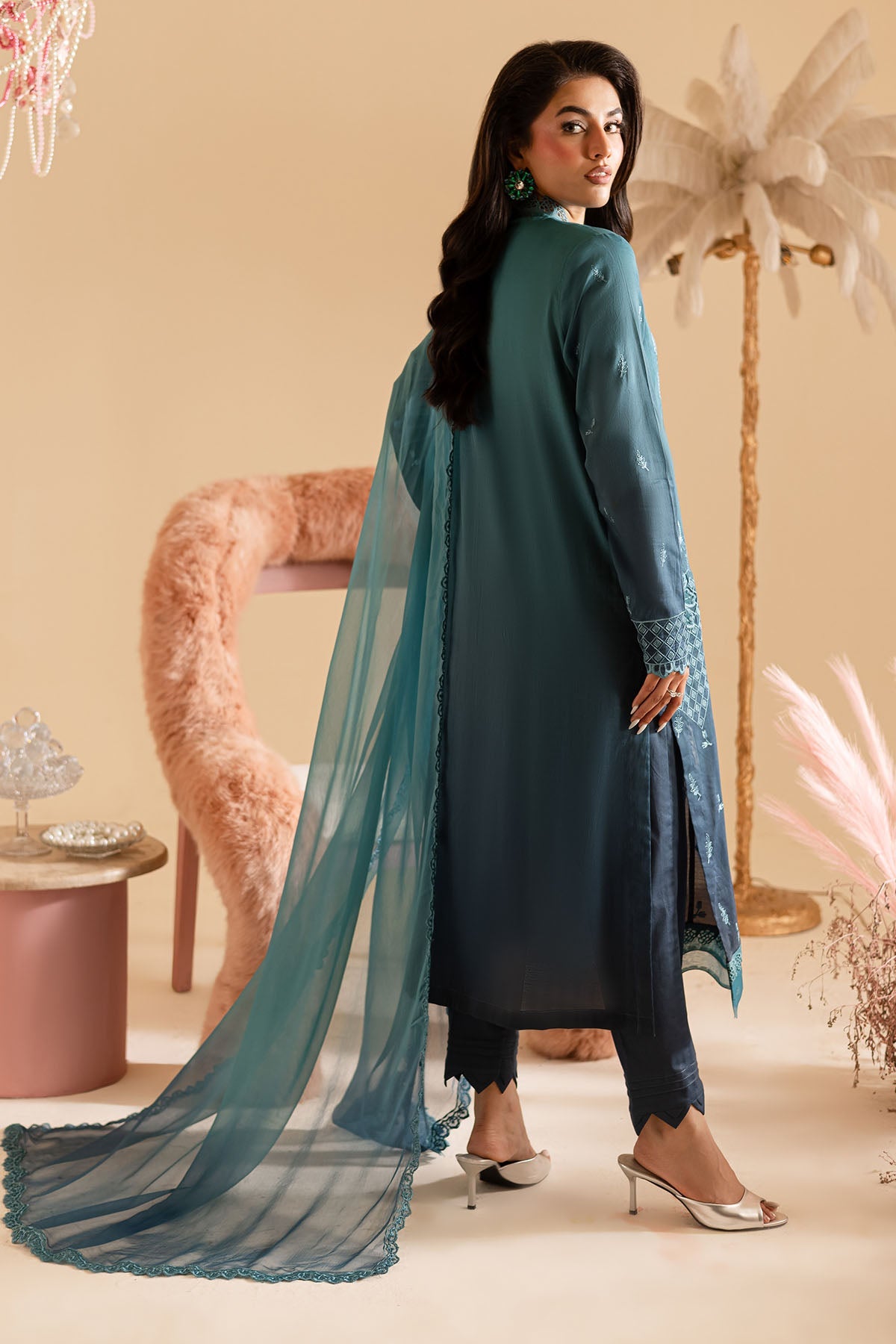 https://cdn.shopify.com/s/files/1/0551/9487/8152/files/6_6cfe0fdd-45c8-4ef5-8ffa-99224394c64a.jpg?v=1751313430