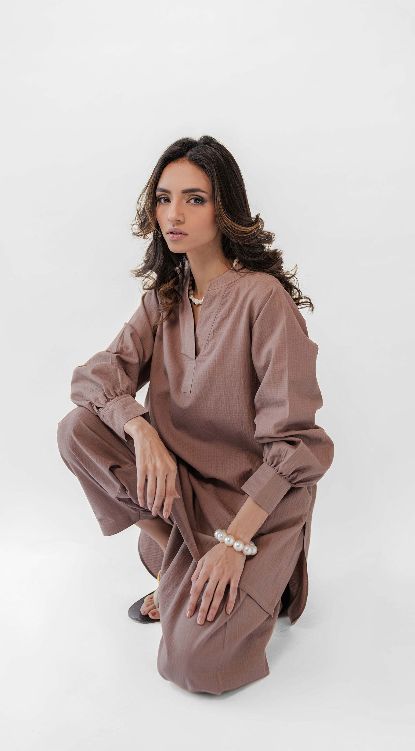 https://cdn.shopify.com/s/files/1/0654/4313/5706/files/6_91c56c41-798f-4891-b199-c5e45184c371.jpg?v=1701949876