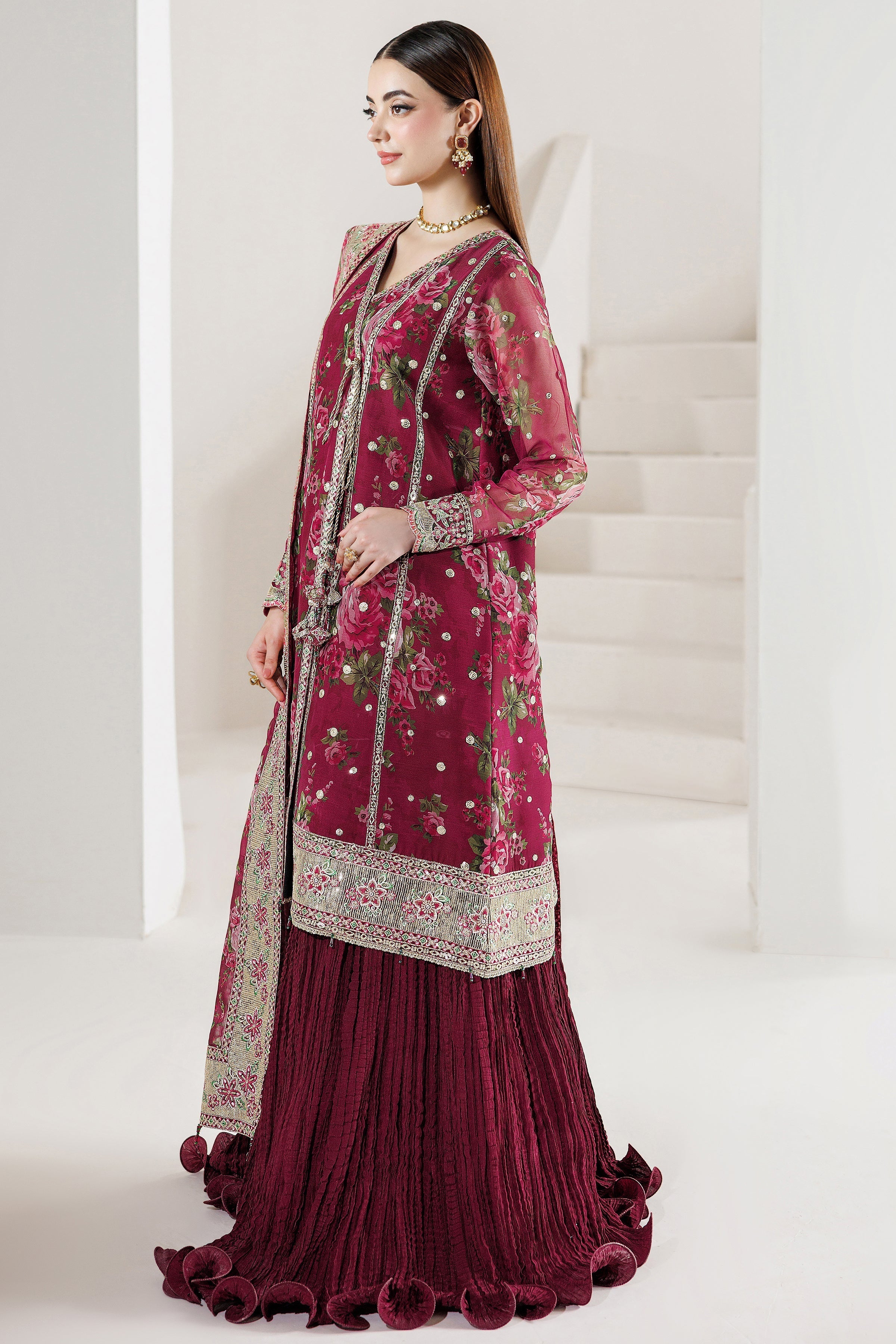 Farasha – Rouge Reign Style