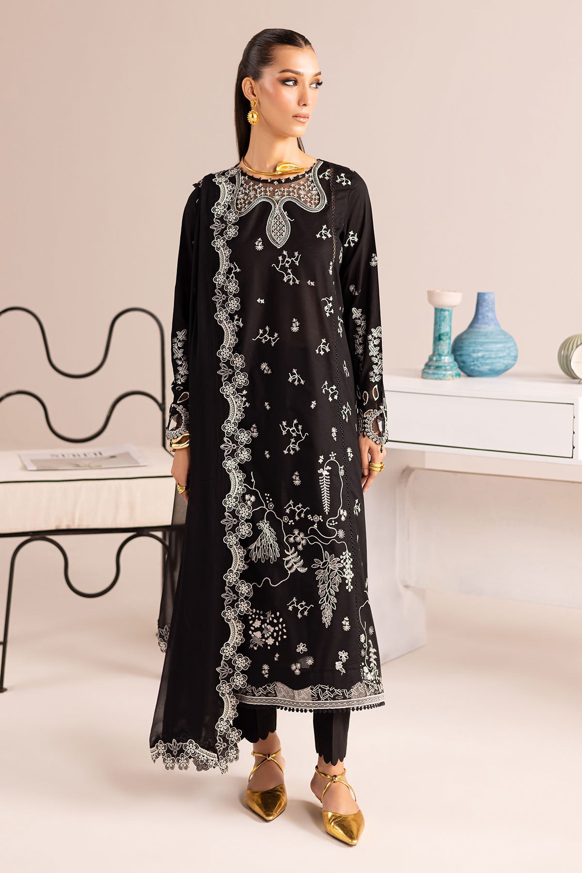 https://cdn.shopify.com/s/files/1/0551/9487/8152/files/6_e6368f66-2c3e-4e2f-8f67-93a1f04f72fd.jpg?v=1751313260